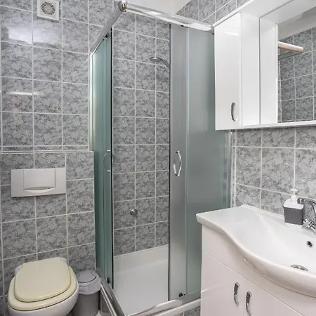 A2 - Modern Apt Near The Beach With Two Balconies 公寓 珀德垂那